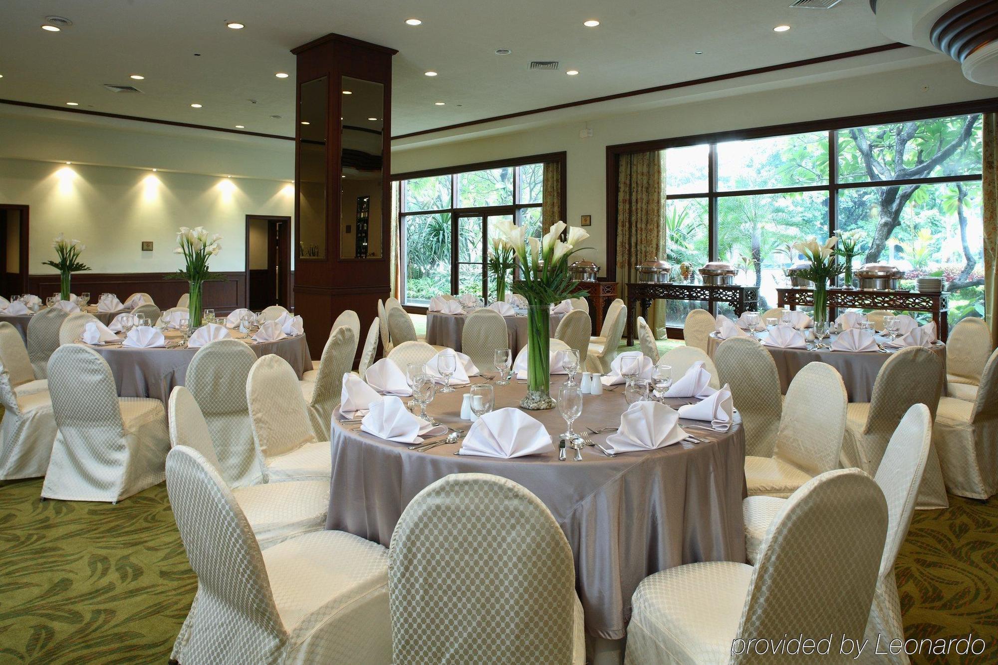 Hotel Intercontinental Manila Makati City Restaurant foto